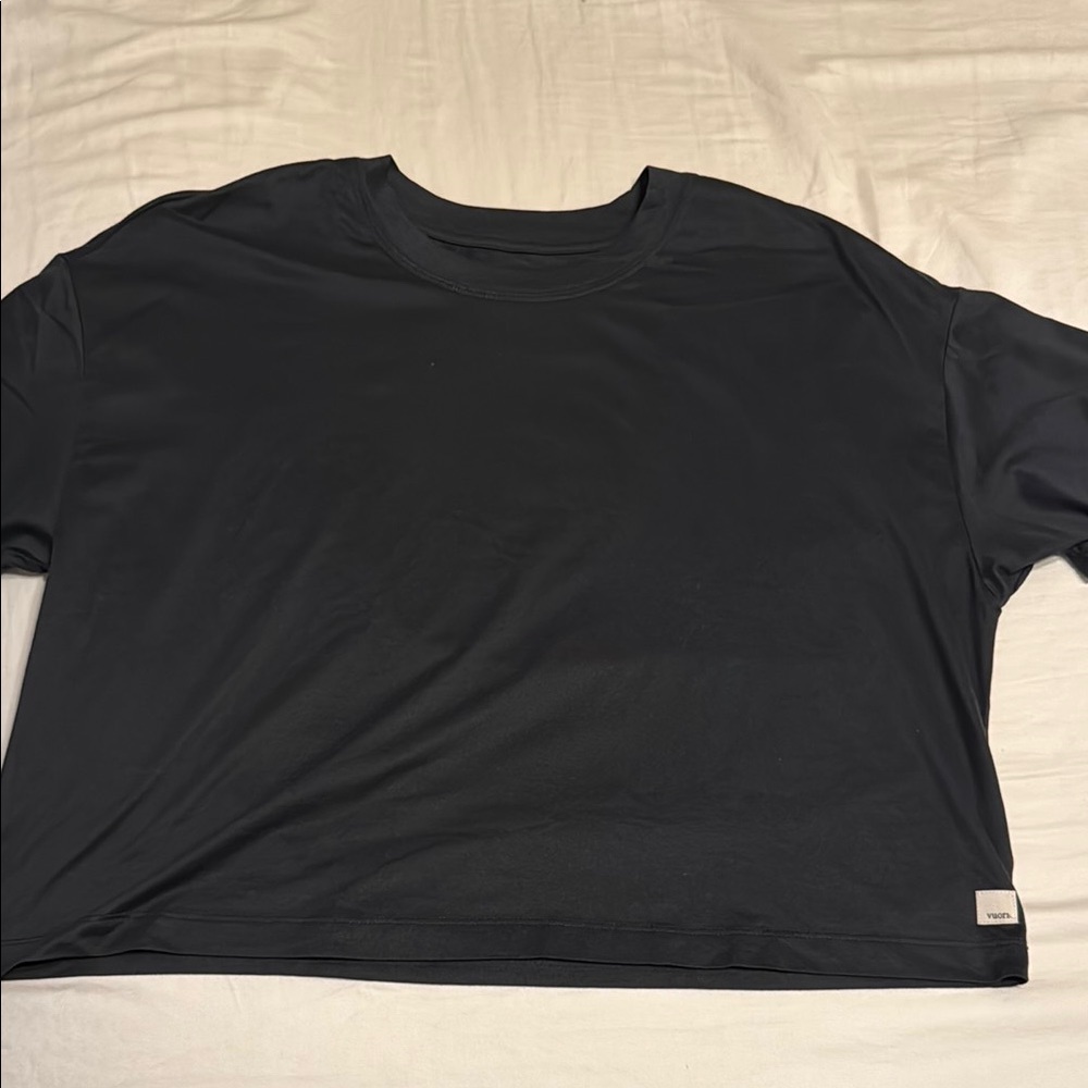Vuori Black Energy Tee Short Sleeve Tee